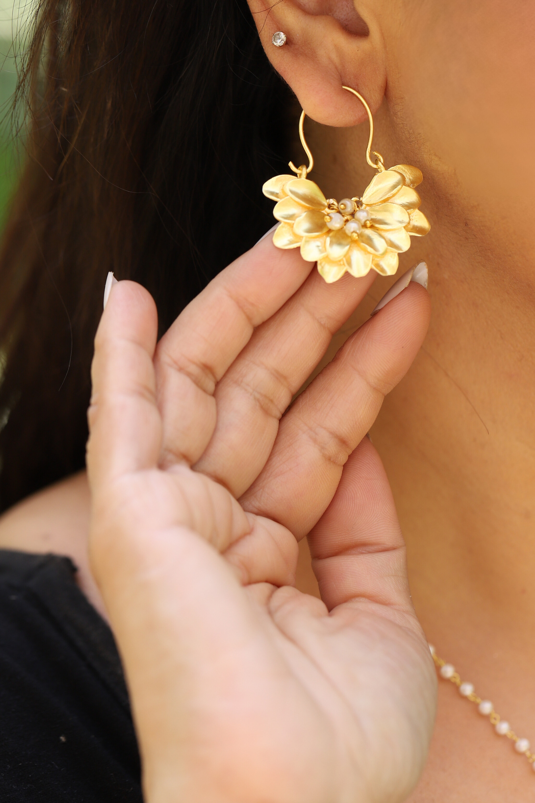 Lotus Motif 18 k Gold-Plated Necklace and Earring Set