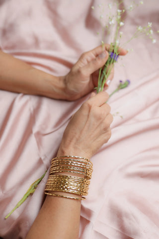 18 k Gold handcuff bangles bracelet