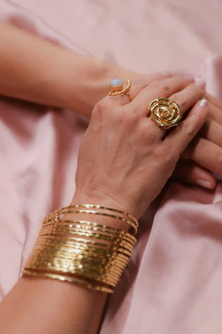 18 k Gold handcuff bangles bracelet