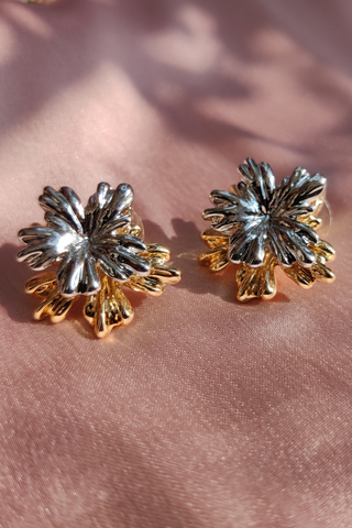 Water Lily dual bloom switch studs